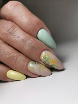 Ritzy Lac EARLY DAFFODIL 18 (tpo free)