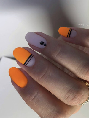 Ritzy Lac NEON ORANGE 115 (tpo free)